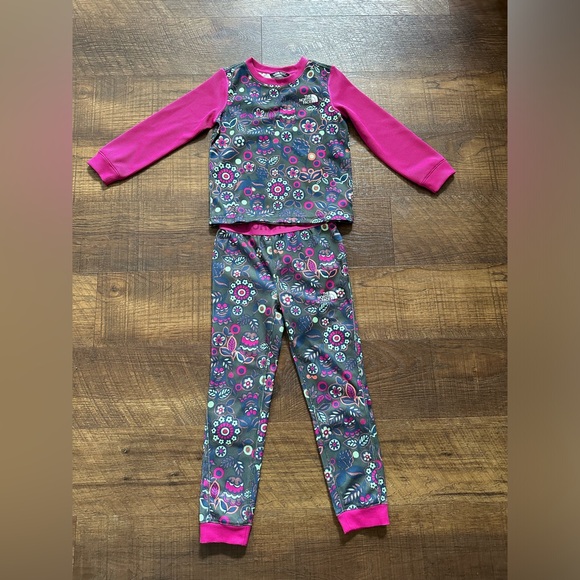 North Face girls base layer - Picture 3 of 4